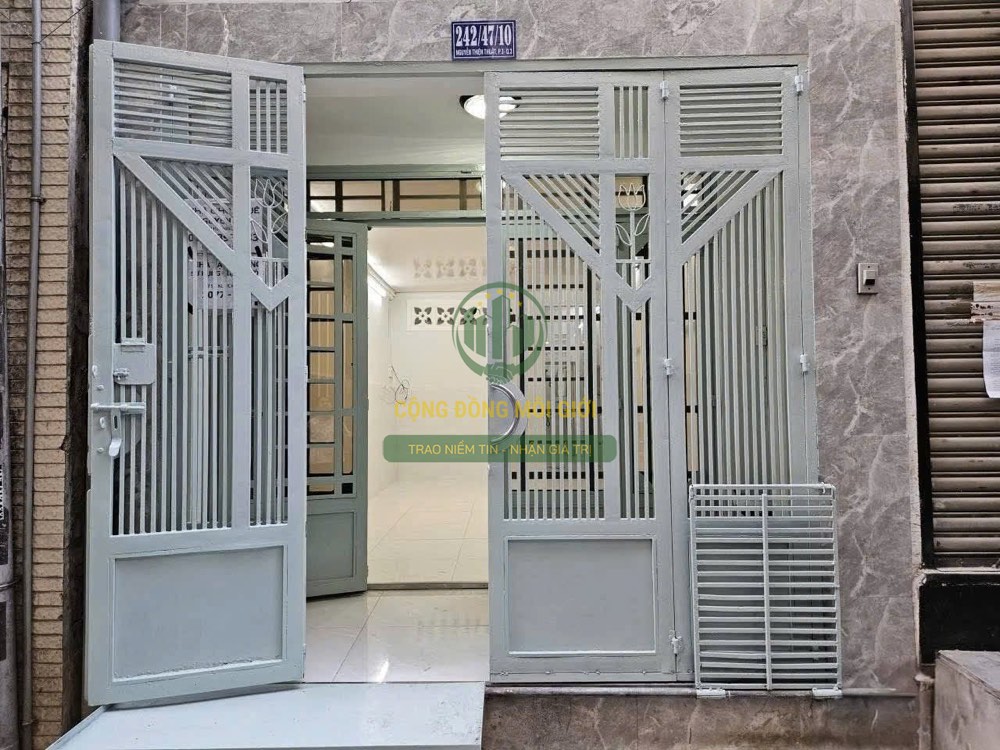 Bán nhà hẻm 242 Nguyễn Thiện Thuật, Quận 3