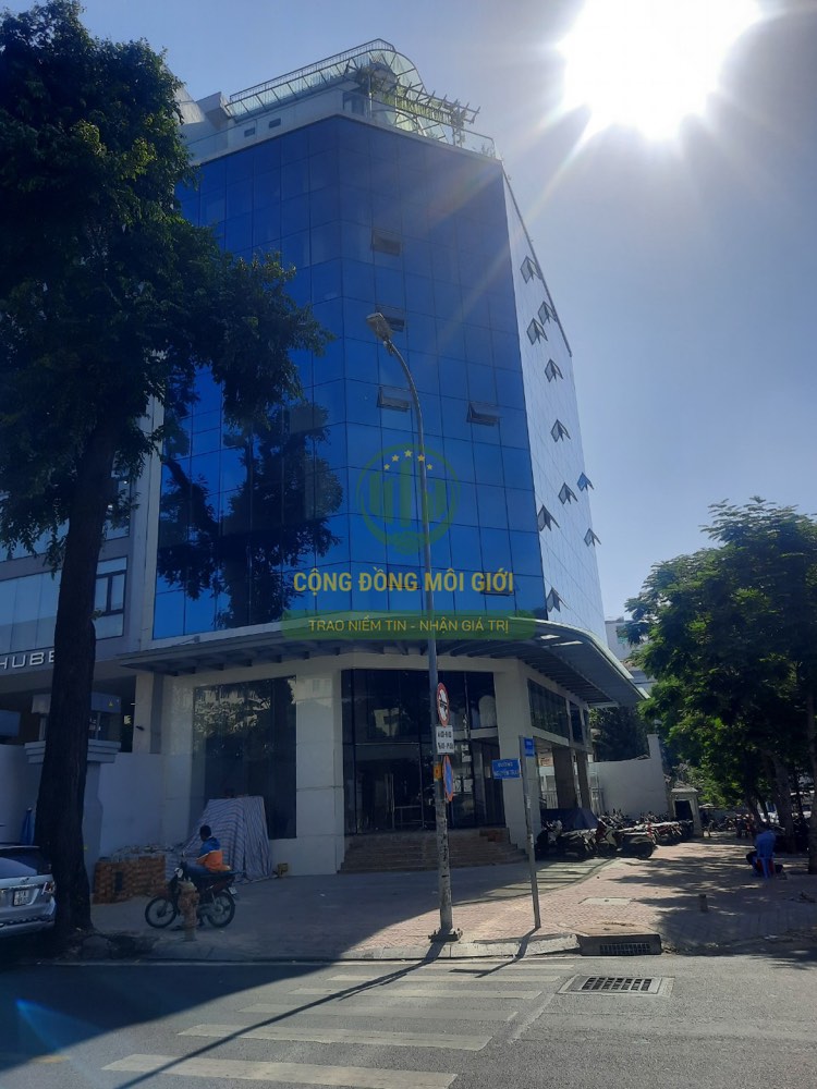 Bán nhà mặt tiền 369b Nguyễn Trãi, Quận 1