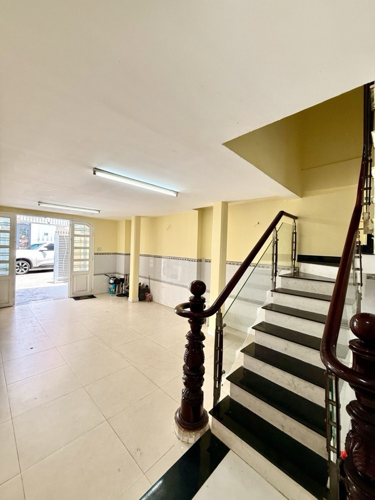 Bán nhà mặt tiền Yên Thế, Tân Bình - ảnh 3