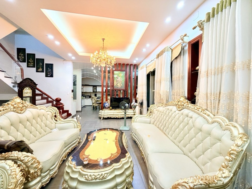 Bán biệt thự hẻm 122 Phổ Quang, Phú Nhuận - ảnh 1