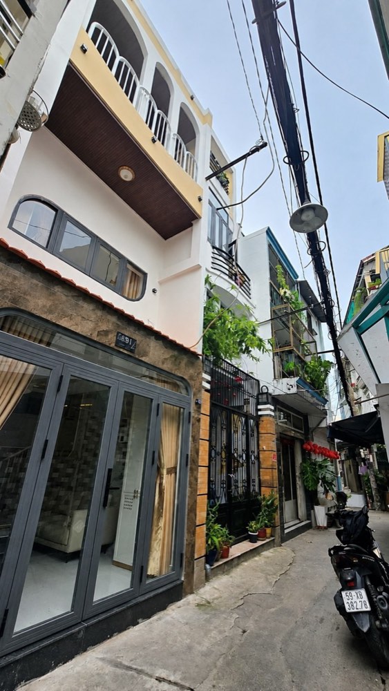 Bán nhà hẻm 56 Thích Quảng Đức + 270.12 Nguyễn Thượng Hiền, Phú Nhuận