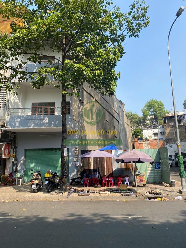 Bán nhà mặt tiền Hùng Vương, Quận 5 - ảnh 2