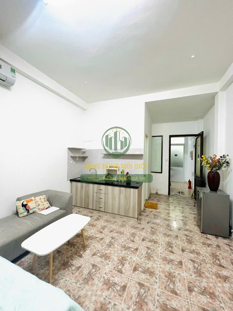 Bán nhà mặt tiền Nguyễn Văn Thủ, Quận 1