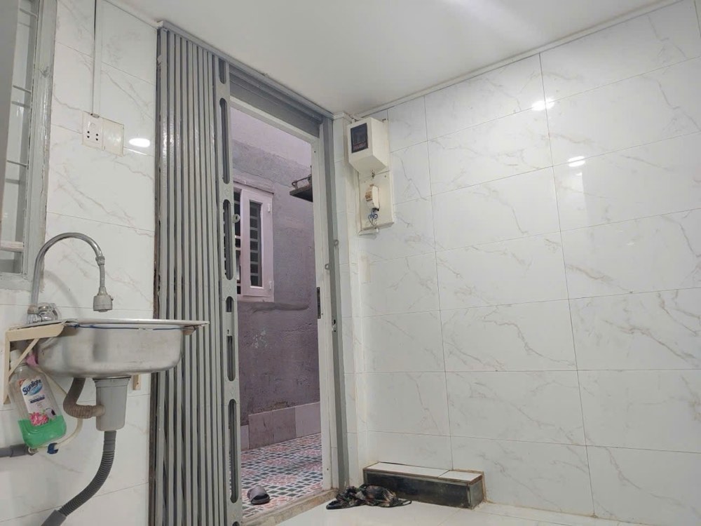 Bán nhà hẻm 418 Lê Hồng Phong, Quận 10 - ảnh 1