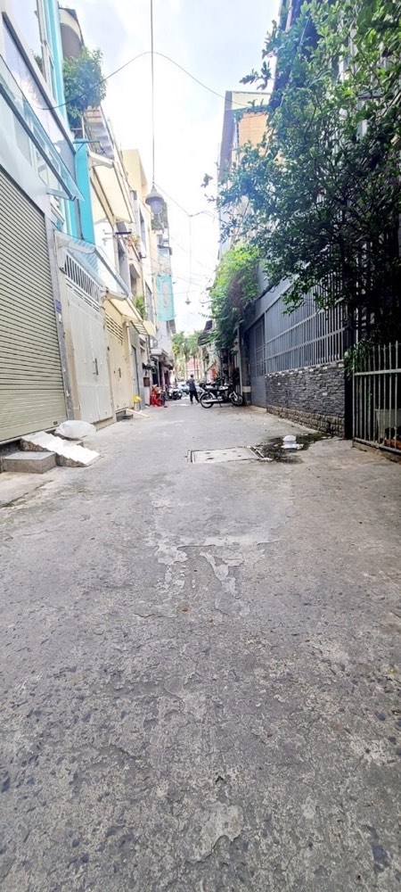 Bán nhà hẻm 119 Ba Tháng Hai, Quận 10 - ảnh 2