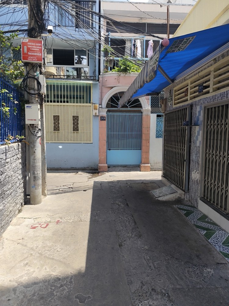 Bán nhà đường Hoà Hưng, Quận 10
