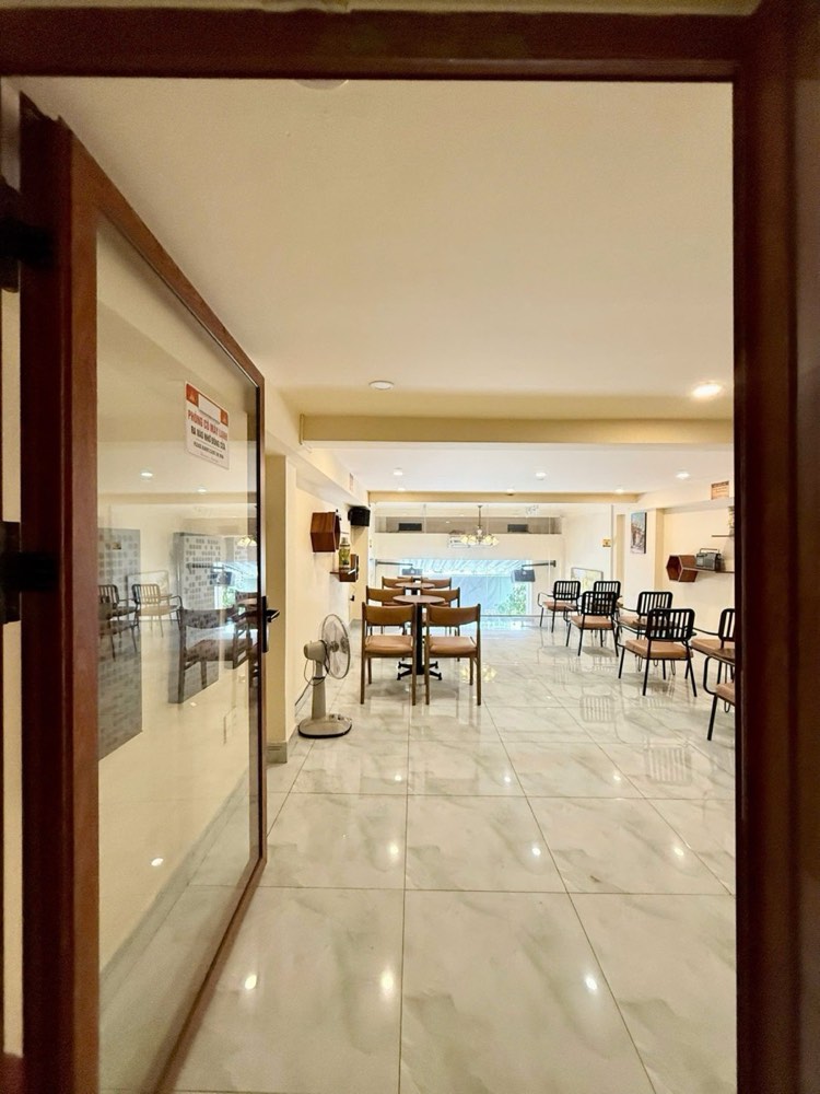 Bán nhà mặt tiền Võ Văn Kiệt, Quận 1 - ảnh 2