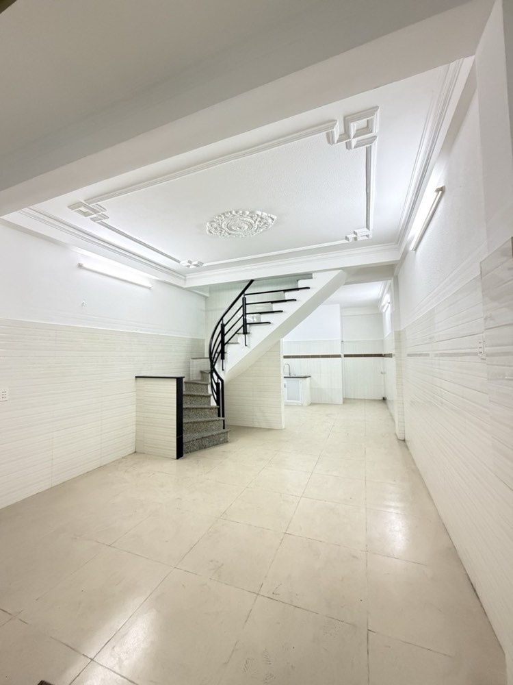 Bán nhà hẻm 450 Phan Xích Long, Phú Nhuận - ảnh 1