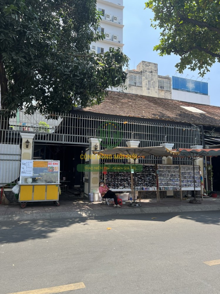 Bán nhà mặt tiền 63 Hồ Xuân Hương, Quận 3