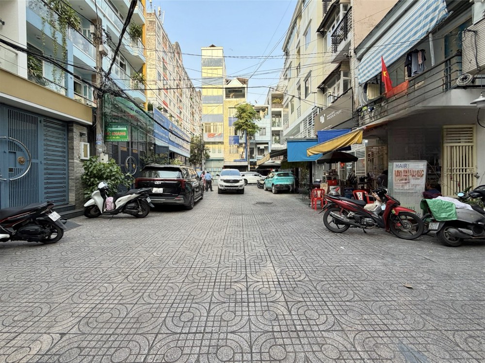 Bán nhà hẻm 666 Ba Tháng Hai, Quận 10