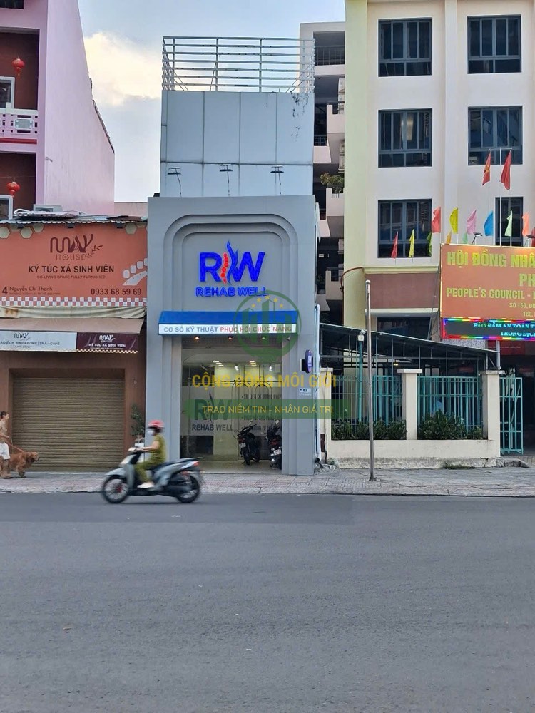 Bán nhà mặt tiền Nguyễn Chí Thanh, Quận 10