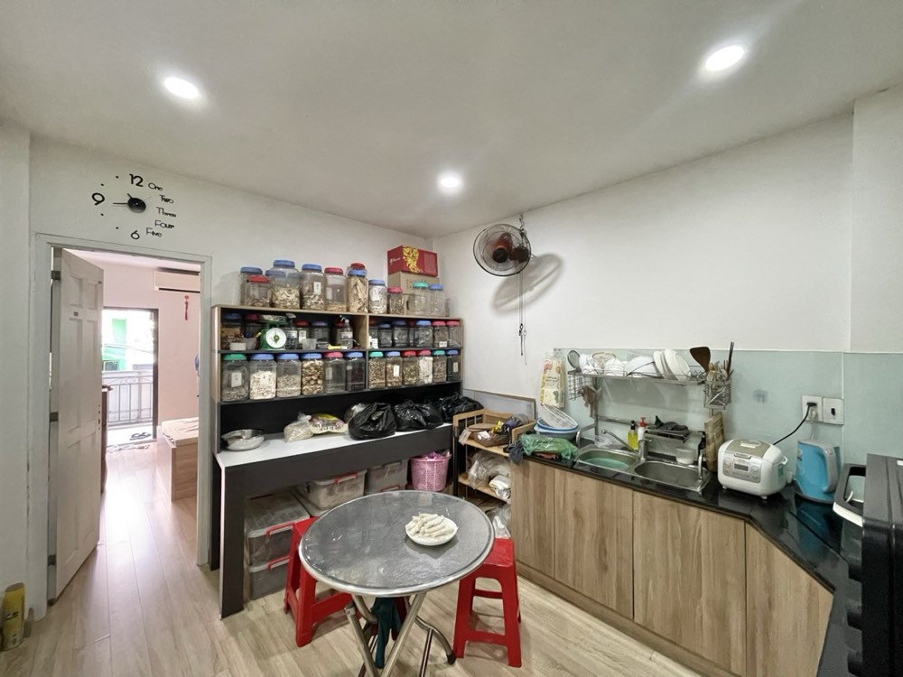 Bán nhà hẻm 345 Trần Hưng Đạo, Quận 1 - ảnh 5