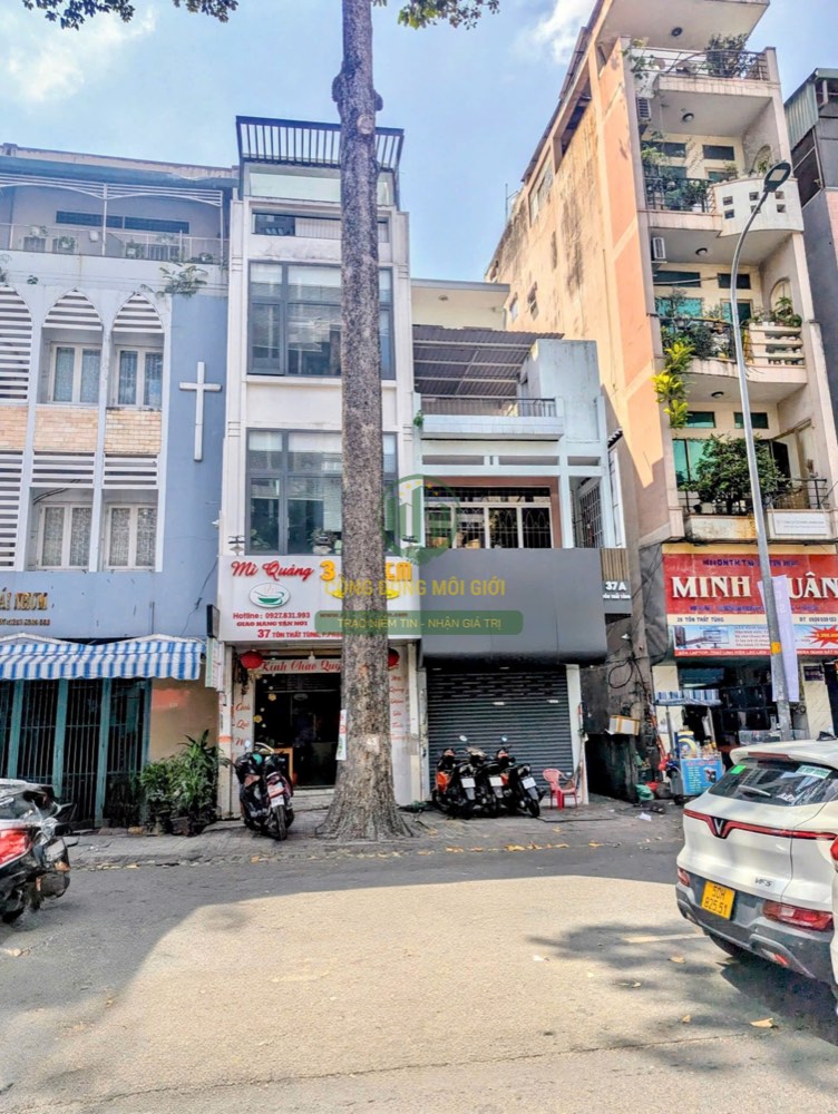 Bán nhà mặt tiền 37-37A Tôn Thất Tùng, Quận 1