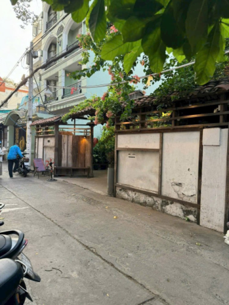 Bán nhà hẻm 120 Trần Bình Trọng, Quận 5