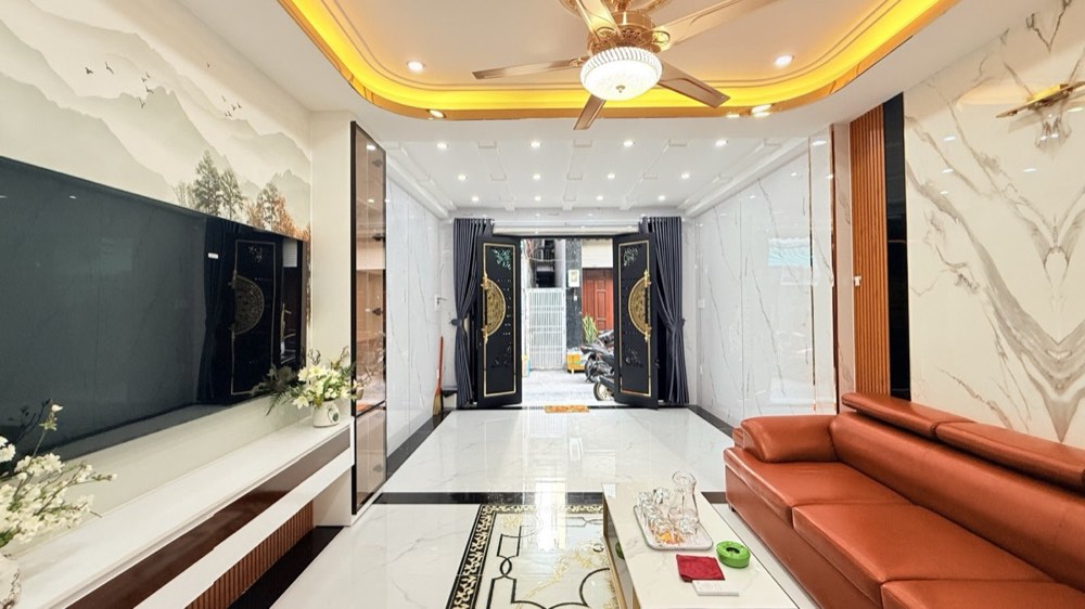 Bán nhà hẻm đường Trần Quang Diệu, Quận 3 - ảnh chính