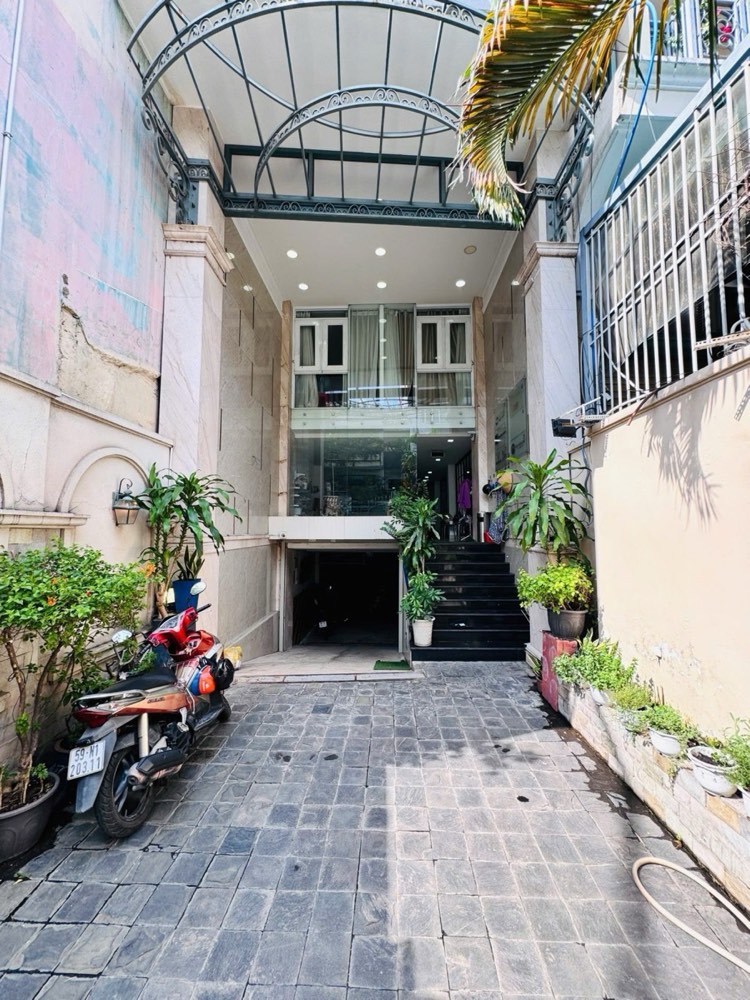 Bán tòa nhà văn phòng mặt tiền Trần Bình Trọng, Bình Thạnh - ảnh 2