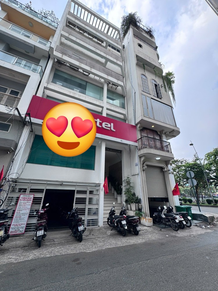 Bán tòa nhà mặt tiền Khánh Dư, Quận 1