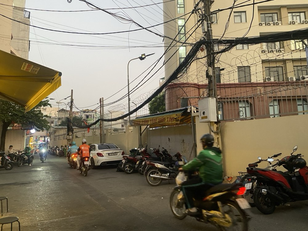 Bán nhà hẻm đường Nguyễn Trãi, Quận 1 - ảnh 2
