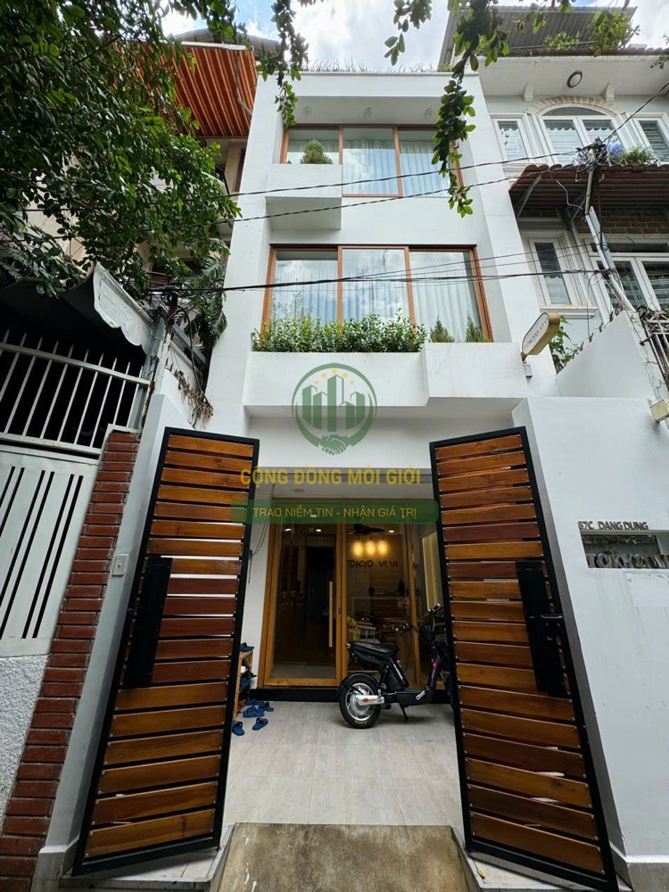 Bán nhà mặt tiền Đặng Dung, Quận 1