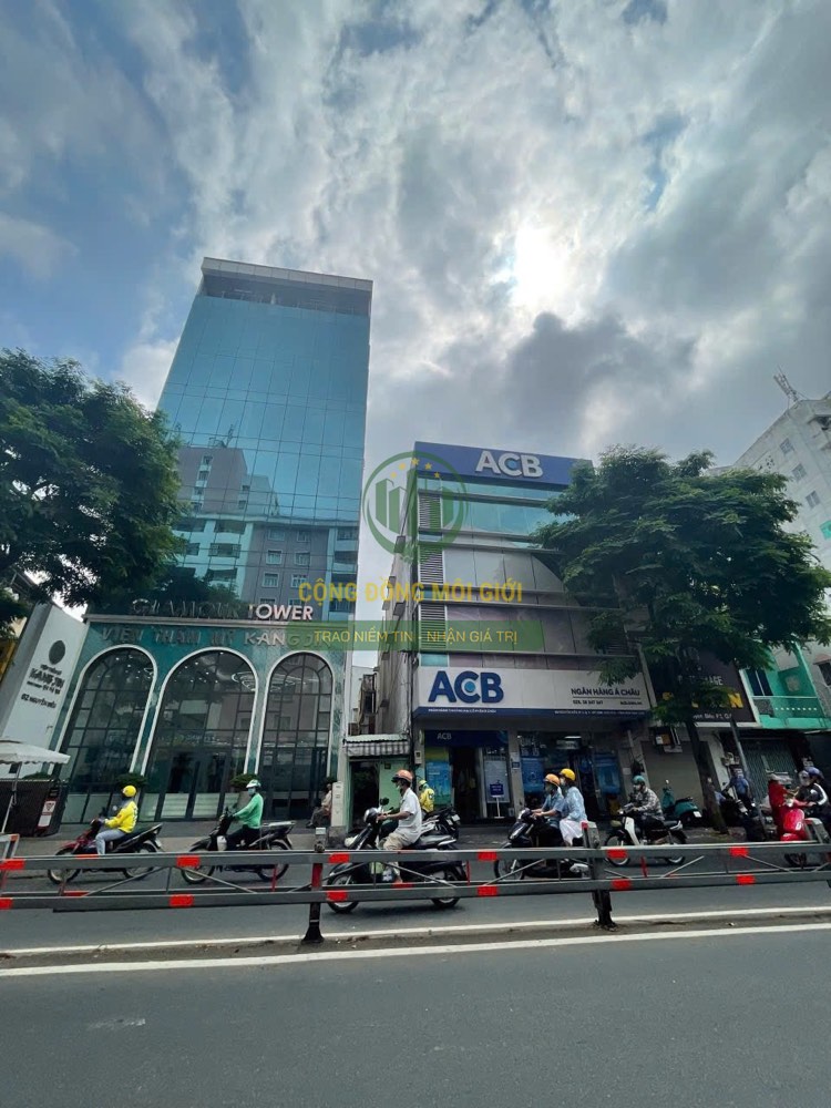 Bán nhà mặt tiền 62-64 Nguyễn Biểu, Quận 5