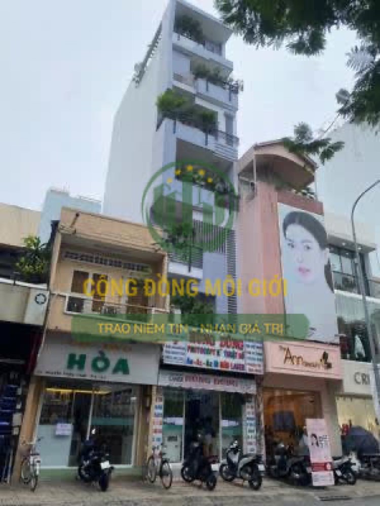 Bán nhà mặt tiền Nguyễn Thiện Thuật, Quận 3 - ảnh 1