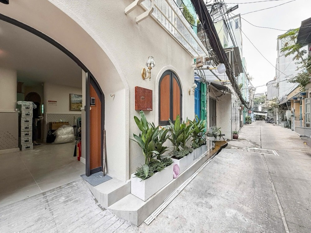 Bán nhà hẻm 595 Cách Mạng Tháng 8, Quận 10