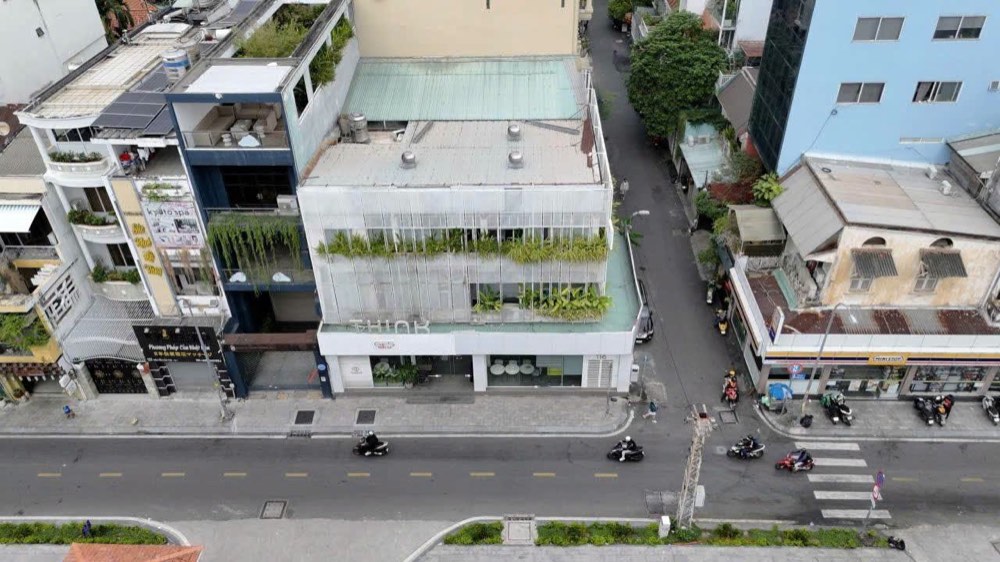 Bán nhà mặt tiền Nguyễn Văn Thủ, Quận 1 - ảnh 1