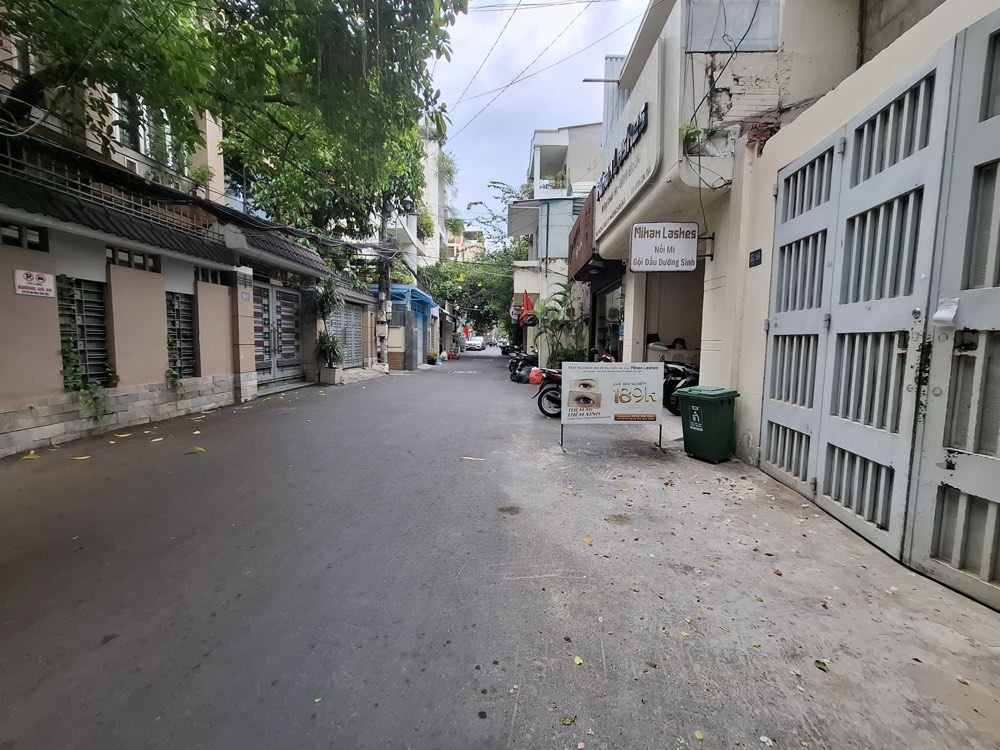 Bán nhà hẻm 351 Lê Văn Sỹ, Quận 3