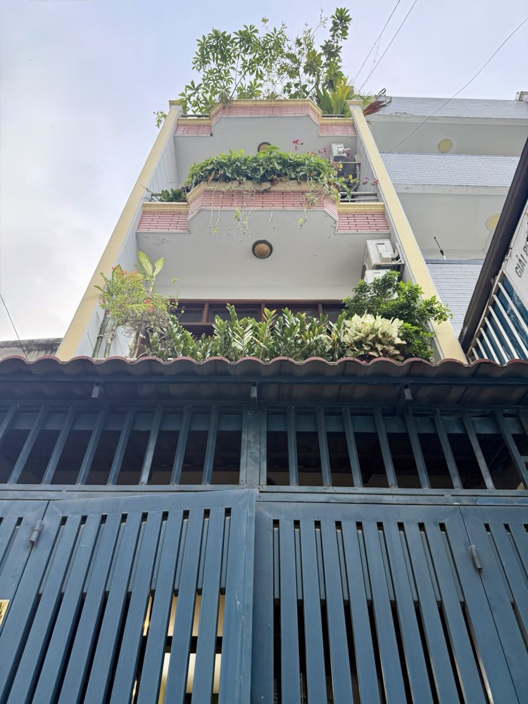 Bán nhà hẻm 493A Cách Mạng Tháng 8, Quận 10