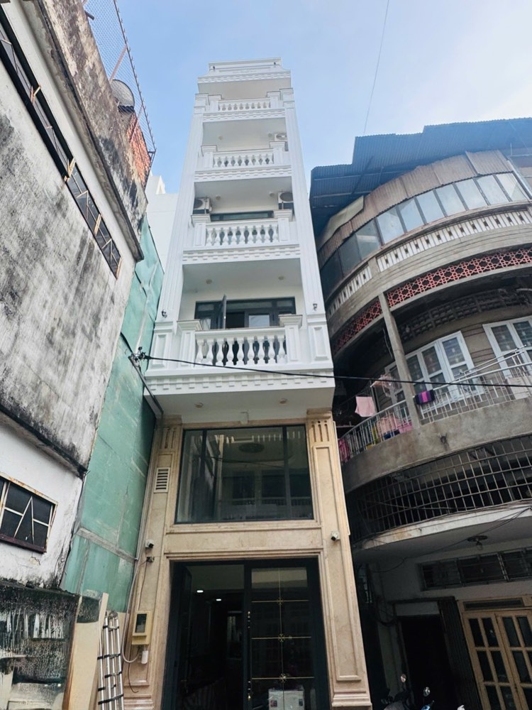 Bán nhà hẻm 102 Trần Tuấn Khải, Quận 5
