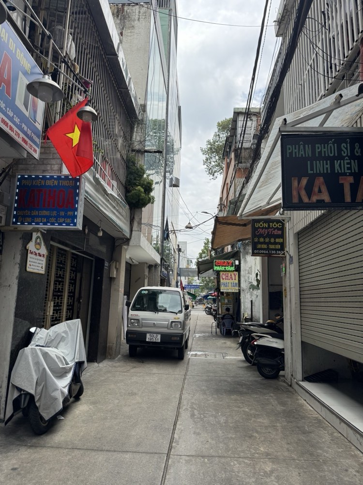 Bán nhà hẻm 533 Nguyễn Tri Phương, Quận 10