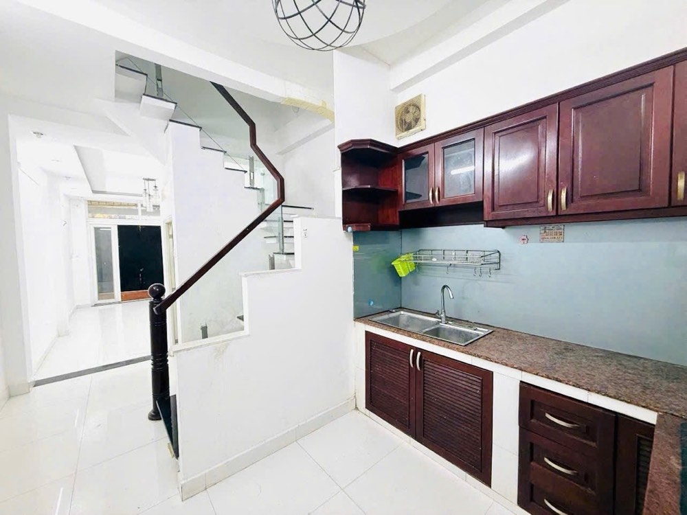 Bán nhà hẻm 211 Hoàng Hoa Thám, Phú Nhuận - ảnh 1