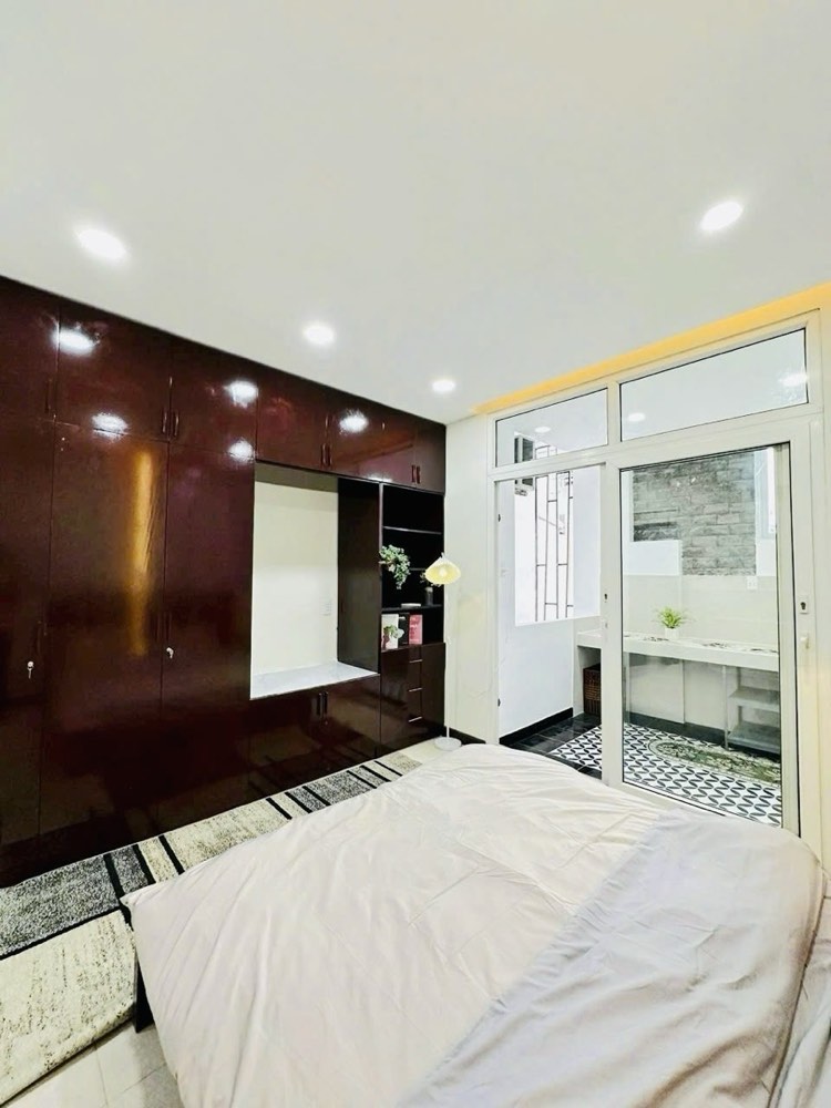 Bán nhà hẻm 220 Hồ Văn Huê, Phú Nhuận - ảnh 1