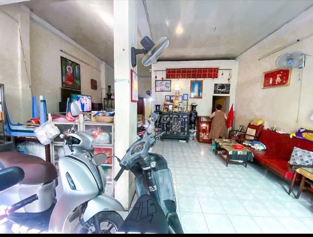 Bán nhà hẻm 322 Cách Mạng Tháng Tám, Quận 3 - ảnh 1