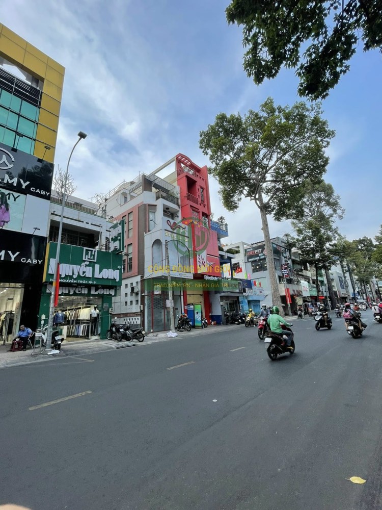 Bán nhà mặt tiền Nguyễn Trãi, Quận 5 - ảnh 5