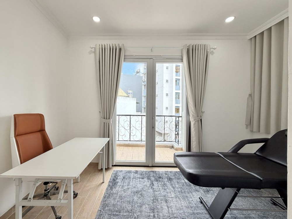 Bán nhà hẻm 212 Nguyễn Văn Nguyễn, Quận 1 - ảnh 4