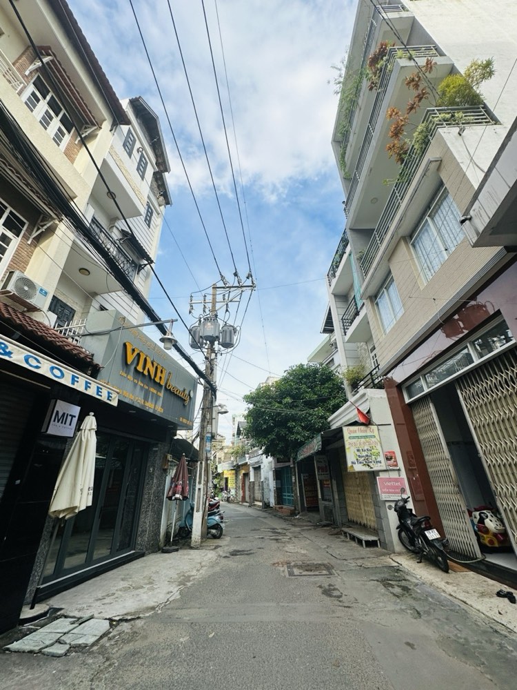 Bán nhà hẻm 107 Phạm Văn Hai, Tân Bình