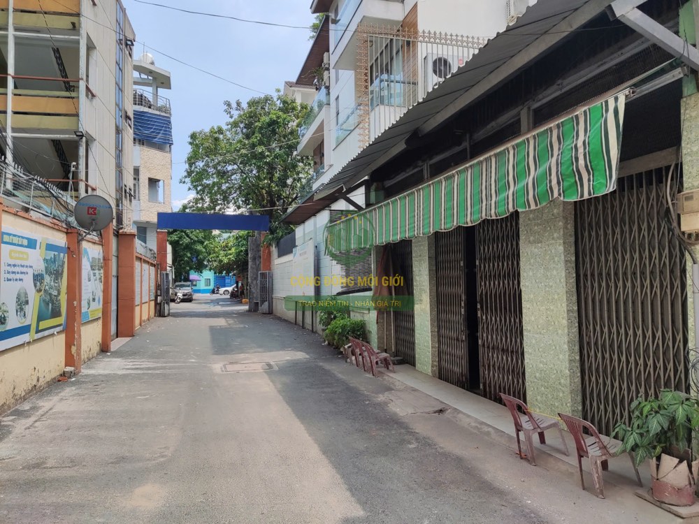 Bán nhà hẻm 226 Lý Chính Thắng, Quận 3