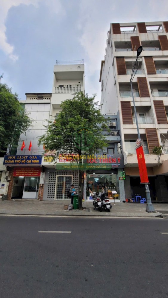 Bán nhà mặt tiền 113 Lê Thánh Tôn, Quận 1