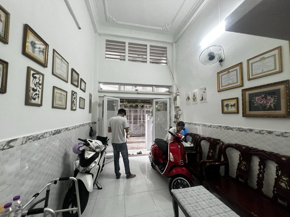 Bán nhà hẻm 606 Đường Ba Tháng Hai, Quận 10 - ảnh 2